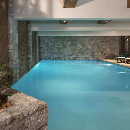 Mont Vallon Hotel
